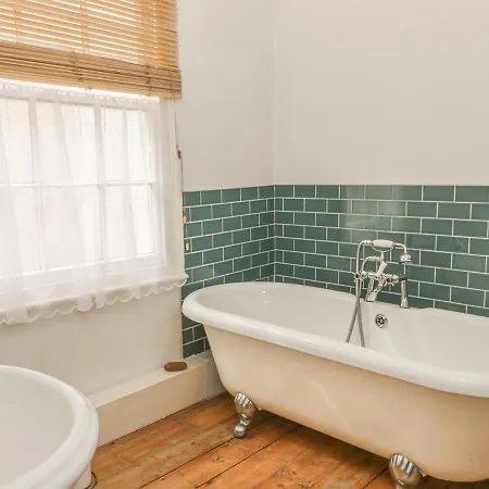 Demeter Ferienhaus Whitby